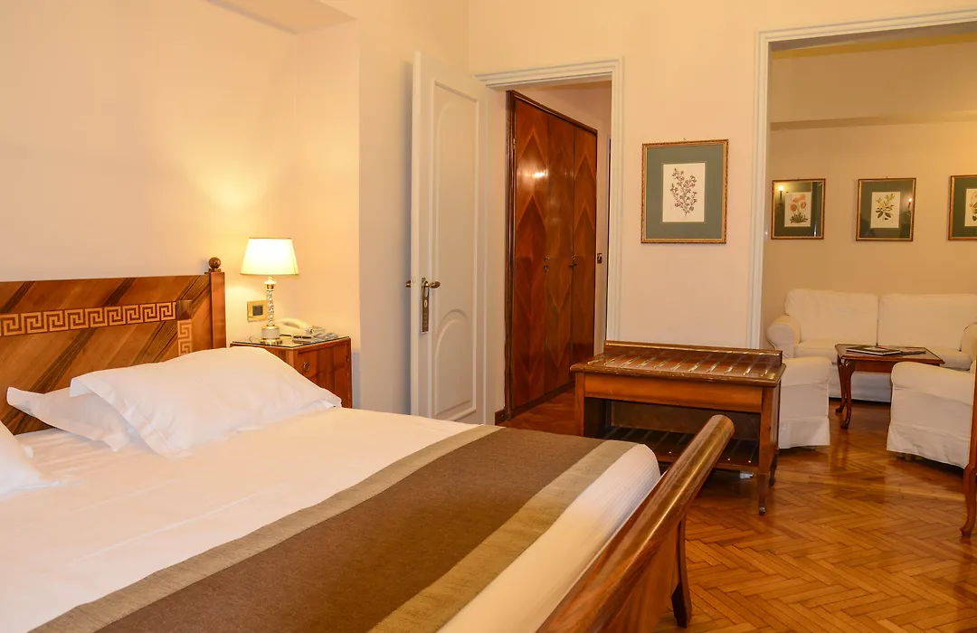 Hotel Vittoria-1
